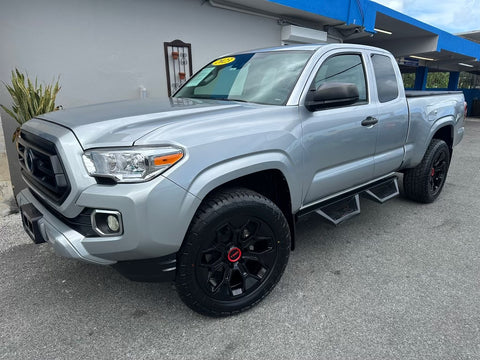 Toyota Tacoma / 2023