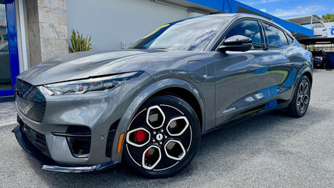 Ford Mustang Mach GT / 2023